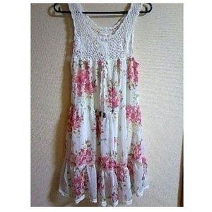 Abc Une Face Dresses Dainty Floral Chiffon Dress Poshmark